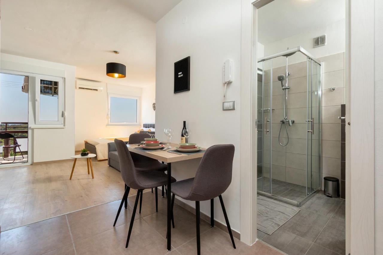Apartman Vita Pula Ngoại thất bức ảnh